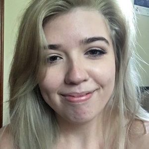 Meet your Posher, Manon